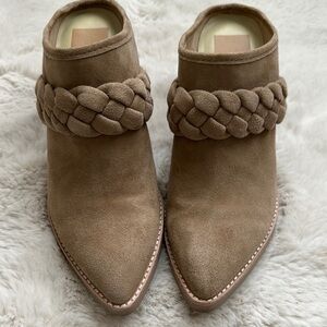 Dolce Vita Tan Suede Mules size 6.5
